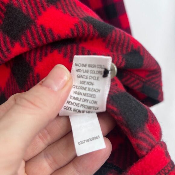 Jaclyn Intimates Red Black Buffalo Plaid Fleece Button Vneck Sleep Top Size 2X - Picture 8 of 9